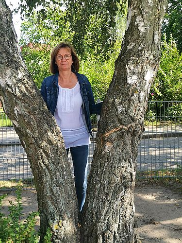 Frau Lewandowski - stellvertr. Hortleitung und Bezugserzieherin der Klassen 4a + 4c